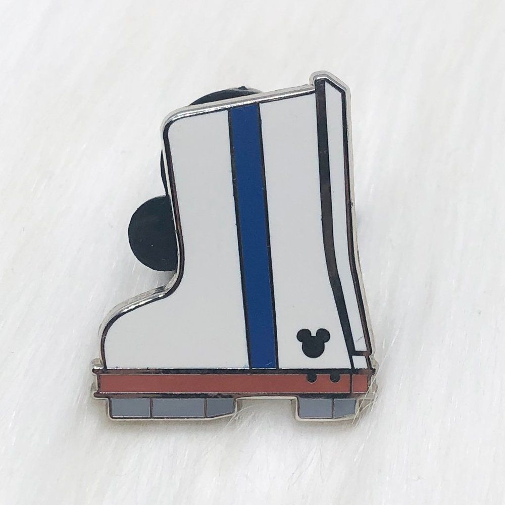 🔮 5/$25 Disney Retro Icon Collection Horizons Boot Pin‎